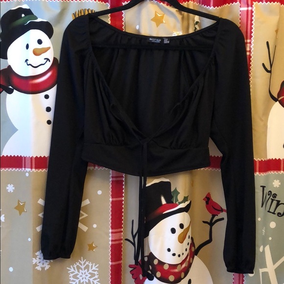 Nasty Gal Ribbed Long Sleeve Keyhole Shirt - Picture 3 of 9